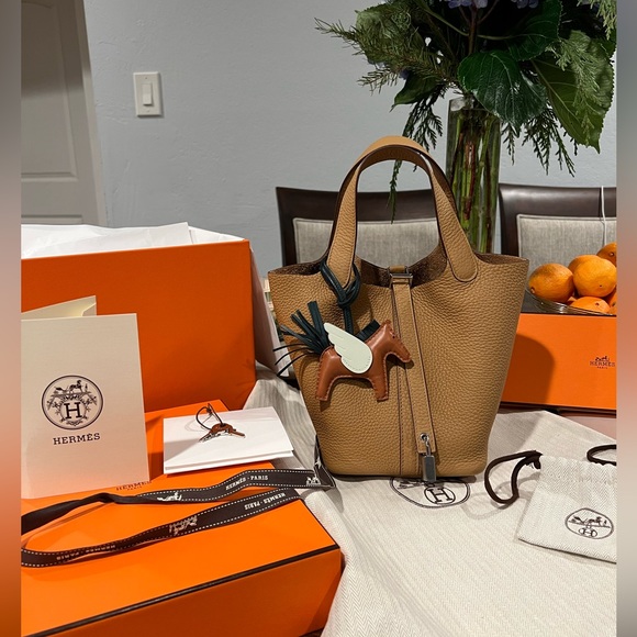 HERMÈS PICOTIN 18 LOCK BAGS. - Picture 1 of 16